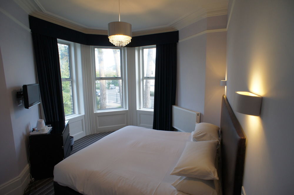 Applewood Hotel Bournemouth Exterior photo